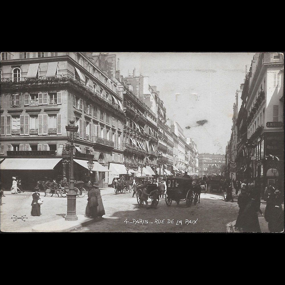 Maison Nouvelle - Maison de modes, rue de la Paix à Paris (1911)