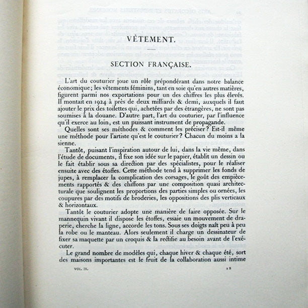 Exposition des Arts Décoratifs Paris 1925 - Rapport général classe 20 à 24, Parure