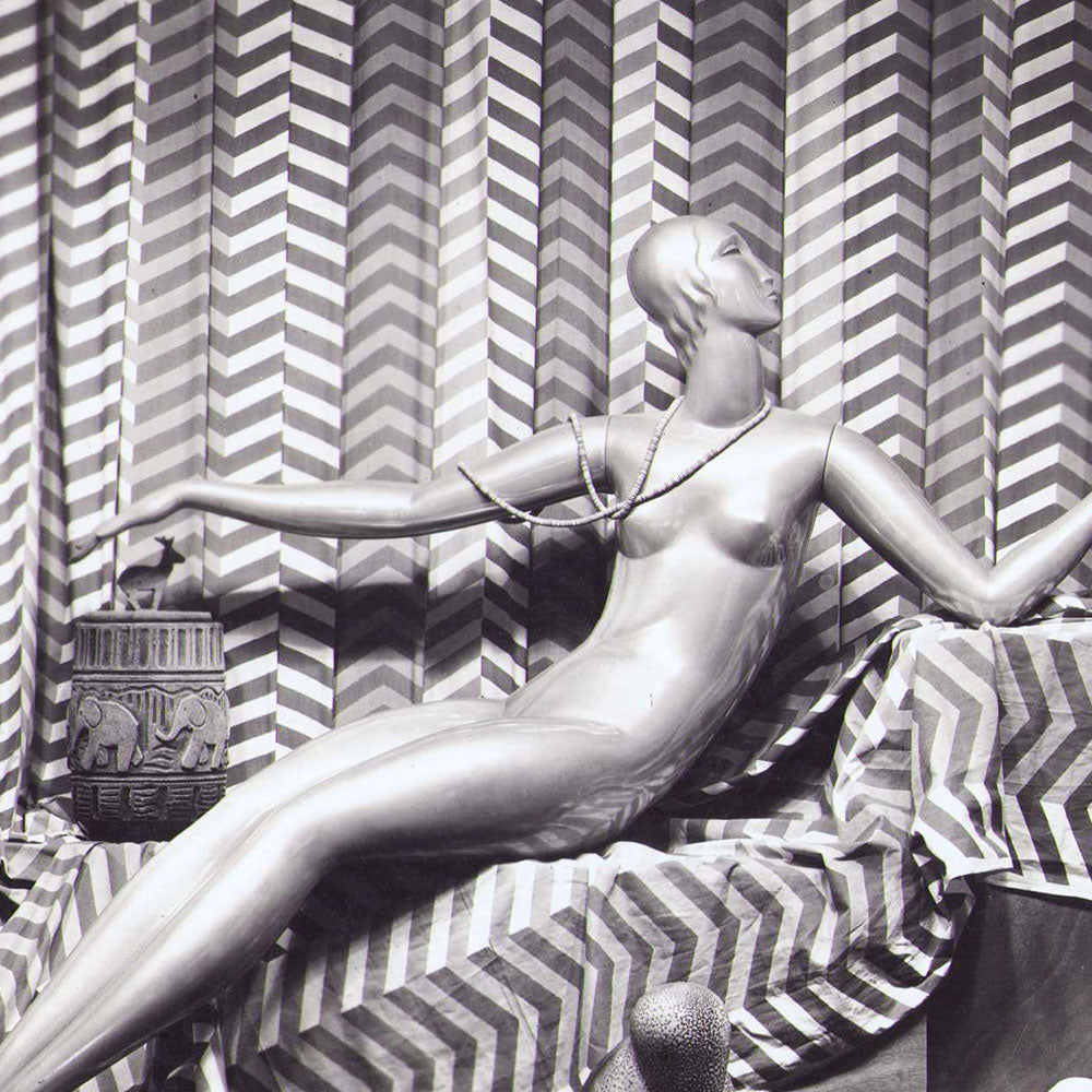 Elise Djo-Bourgeois - Vitrine de Léon Leyritz au Salon des Artistes Décorateurs de Paris (1929)