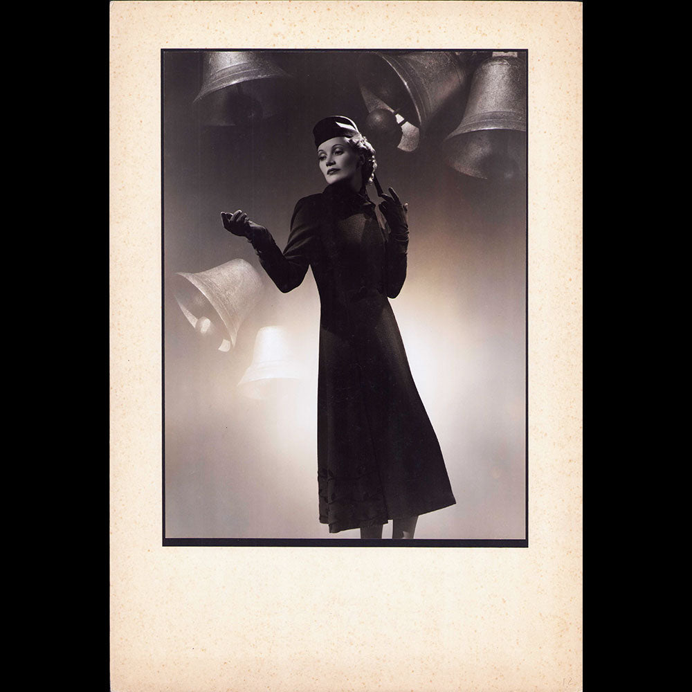 Marcel Rochas - Robe de jour, tirage de Dorvyne (1930s)