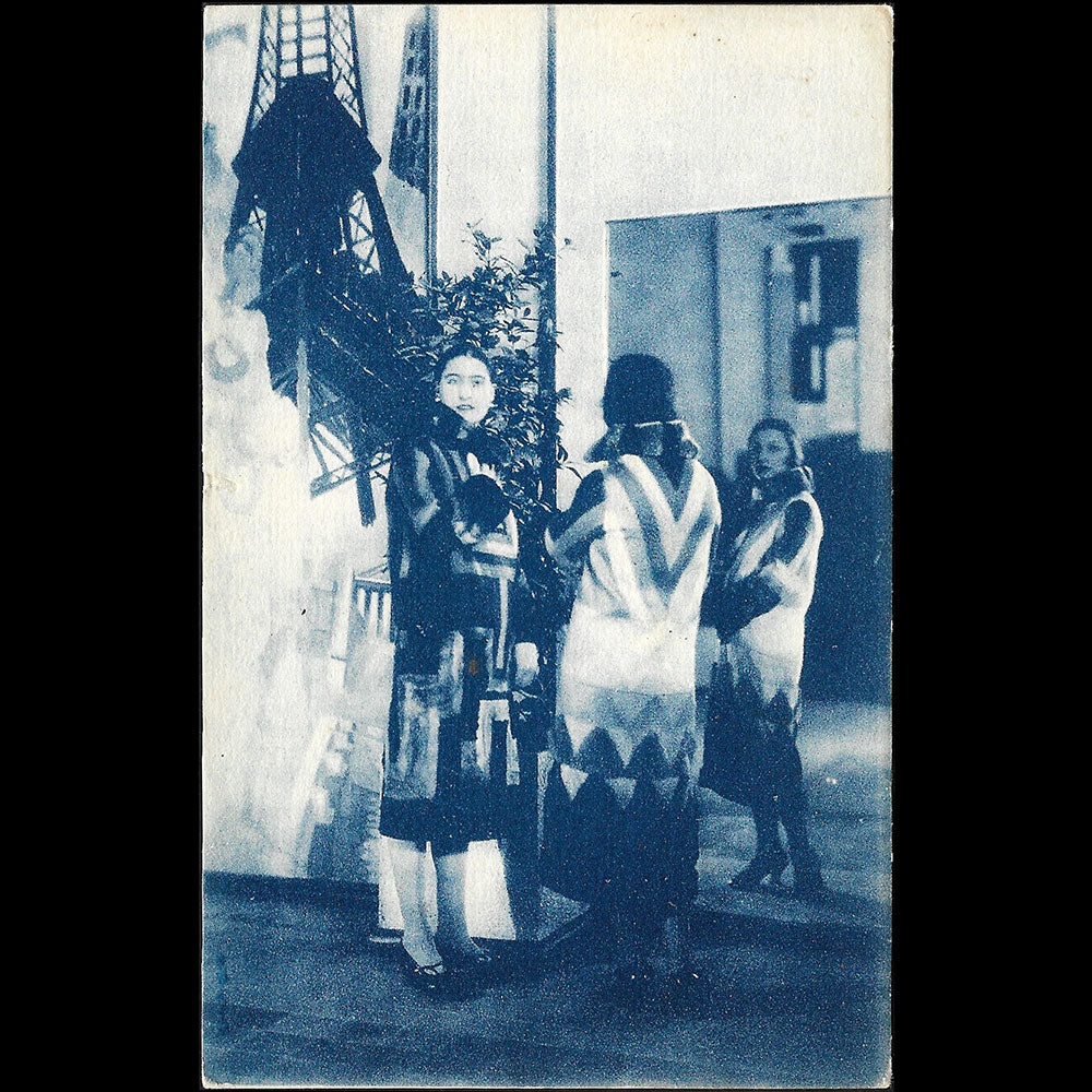 La mode qui vient, manteaux modèles par Sonia Delaunay, Exposition des Arts Décoratifs (1925)