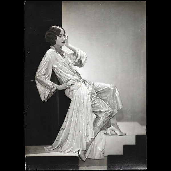 LouiseBoulanger - Robe de studio, tirage d'époque de Scaïoni (1929)