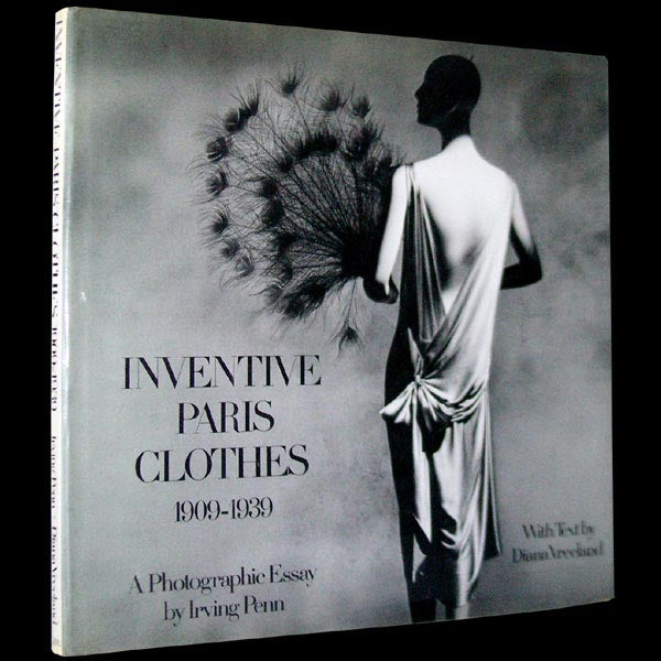 Vreeland - Inventive Paris Clothes 1909-1939, a Photographic Essay by Irving Penn, édition anglaise (1977)