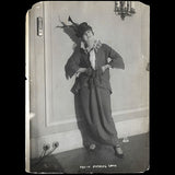 Ensemble de 4 photographies de George Bain de modèles de la maison Paquin présentés à New York en mars 1914