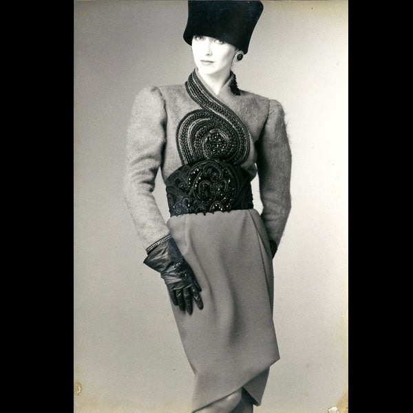 Collection Automne-Hiver 1983 de Patou par Christian Lacroix, ensemble de 5 photographies de presse