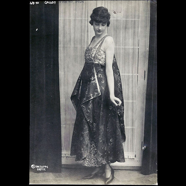 Callot Soeurs - Déesse, robe du soir présentée à la Fête Parisienne de New York (1915)