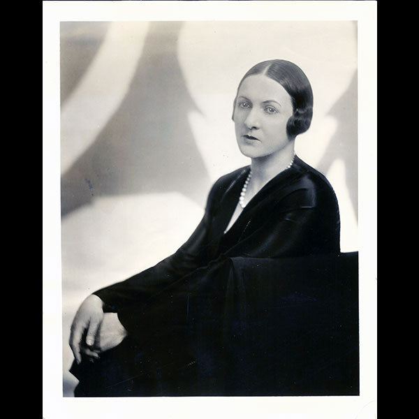 Helen Dryden, illustratrice pour Vogue, portrait photographique (1928)