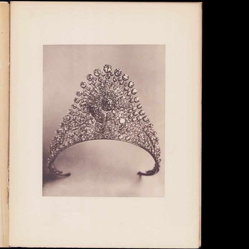 Catalogue des Perles, Pierreries, Bijoux et objets d'art précieux le tout ayant appartenu à S.M. le Sultan Abd-Ul-Hamid II (1911)