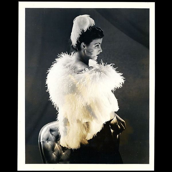 Chanel - Manteau du soir en plumes d'autruches de Chanel (1938)