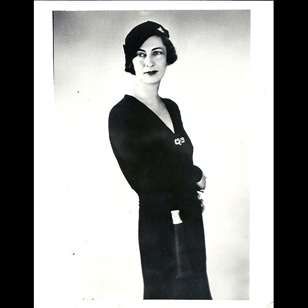 Jean Patou - Robe de marocain noir portée par Madame Simon Rolo (1933)