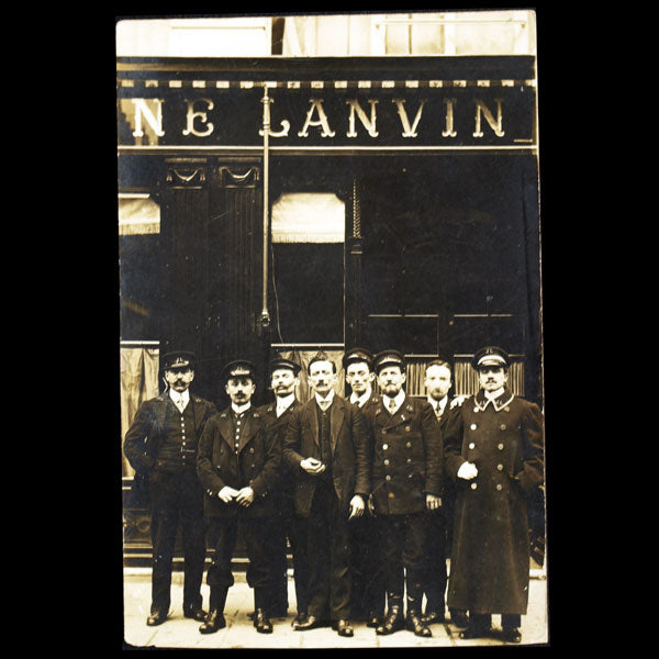 Jeanne Lanvin, magasin rue du Faubourg Saint-Honoré, Paris (1911)