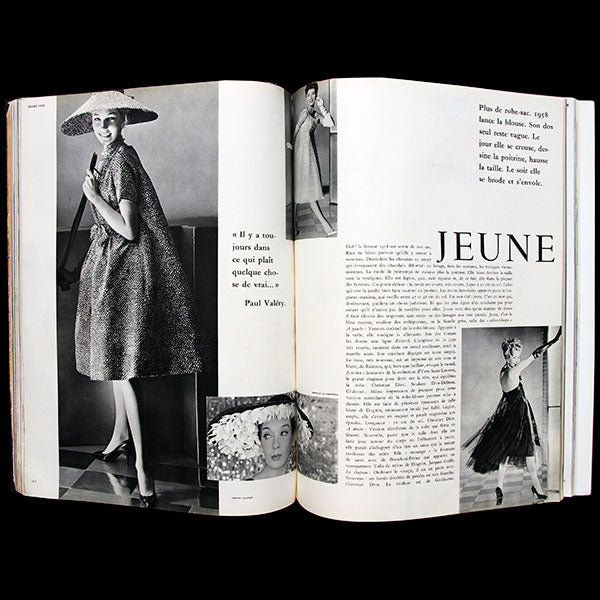 Vogue France (mars 1958), couverture de William Klein