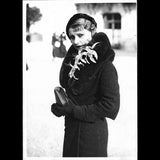 Une Femme Elégante, la mode à Longchamp, photographie de l'agence Meurisse (1932)