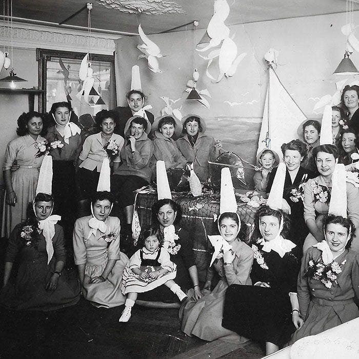 Molyneux - Employées fêtant la Sainte-Catherine (1948)